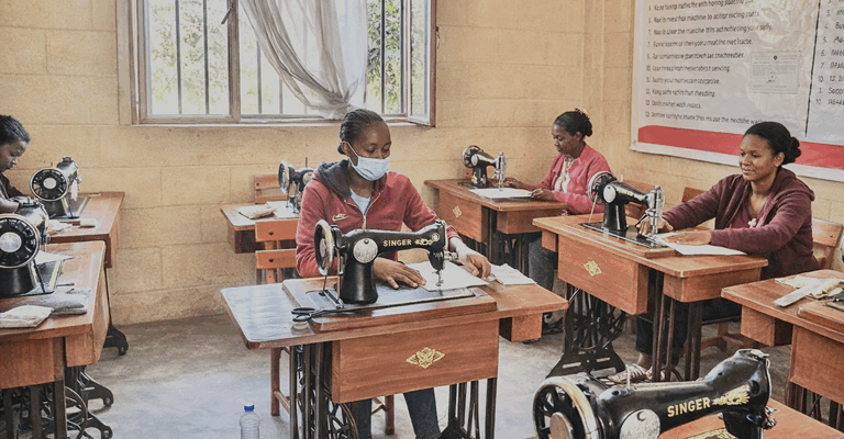 MAINTENIR LES FILLES À L’ÉCOLE : DES SOLUTIONS LOCALES FAVORISENT UN CHANGEMENT DURABLE EN ÉTHIOPIE